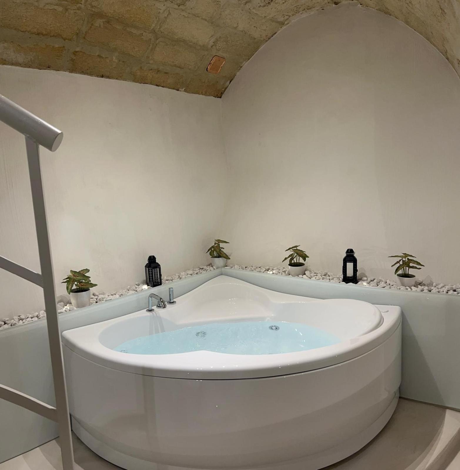 Casa Dei Martiri Bed & Breakfast อัลตามูรา ภายนอก รูปภาพ